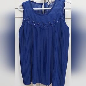 Baily pleated top
